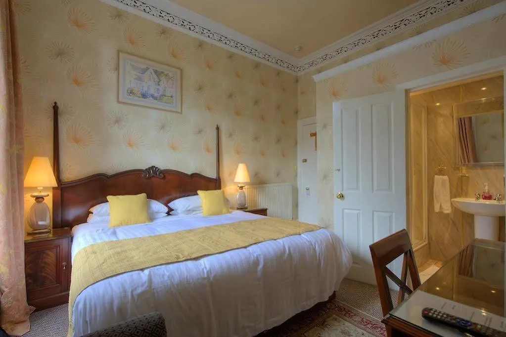 Castle Park Guest House Edimburgo 4*,